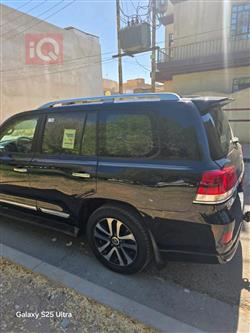 تويوتا لاندكروزر